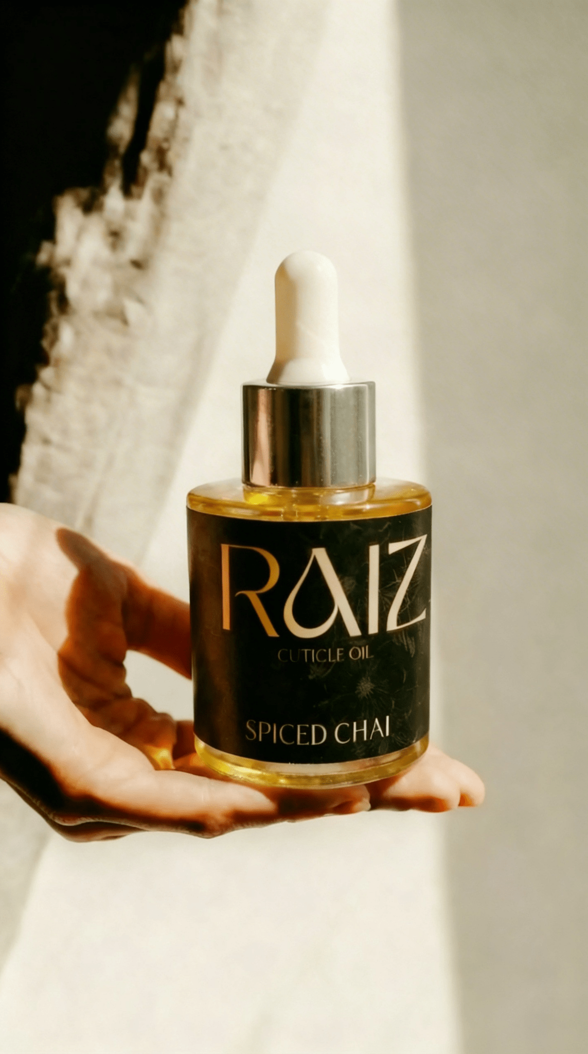 Raiz Cuticle oil - 30ml - Spiced Chai 30ml - Nails Factor Supplies
