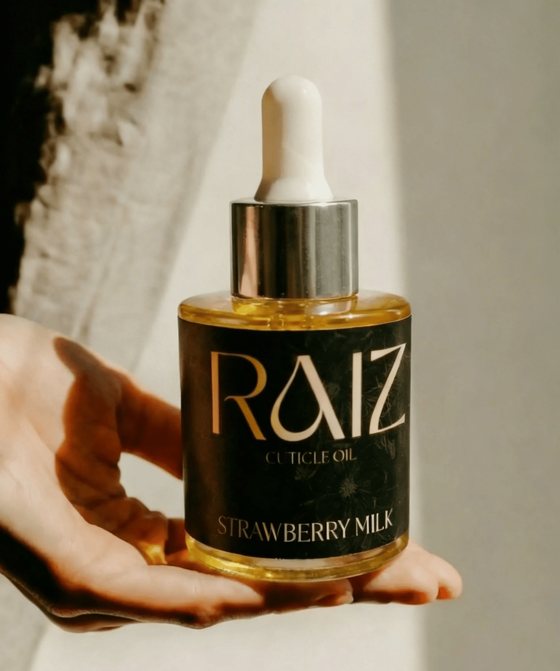 Raiz Cuticle oil - 30ml - Strawberry Milk 30ml - Nails Factor Supplies