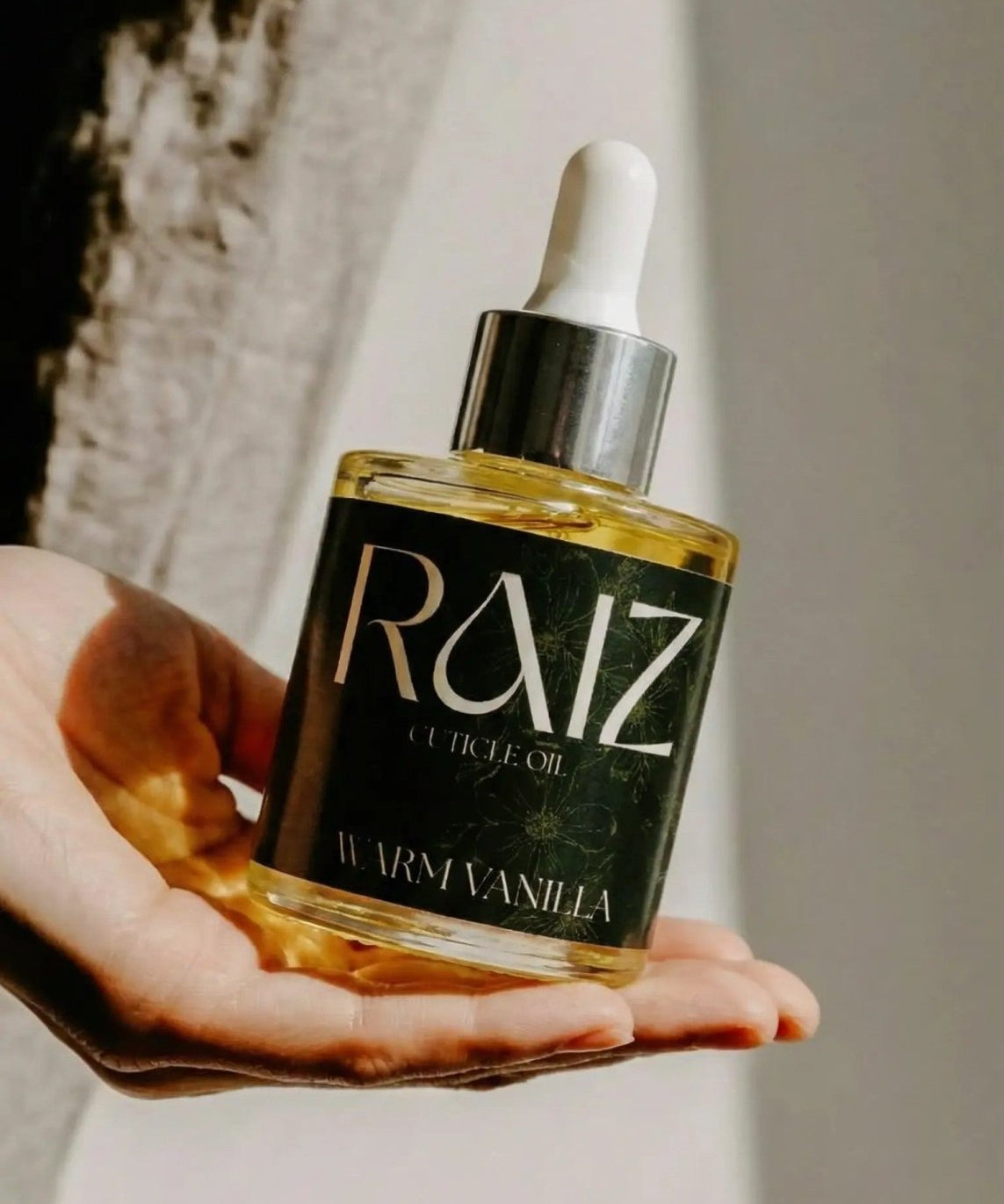 Raiz Cuticle oil - 30ml - Warm Vanilla 30ml - Nails Factor Supplies
