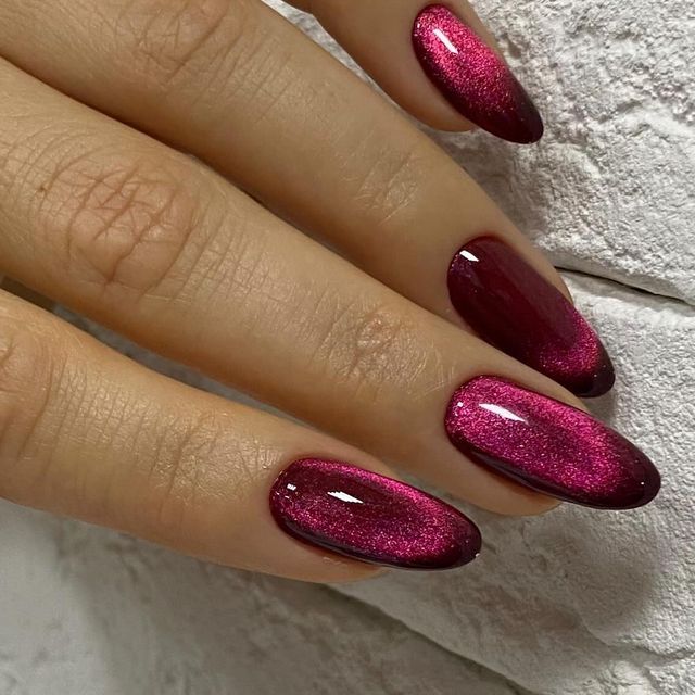 Spellbound Scarlet Cat Eye - 15ml AUD - Nails Factor Supplies